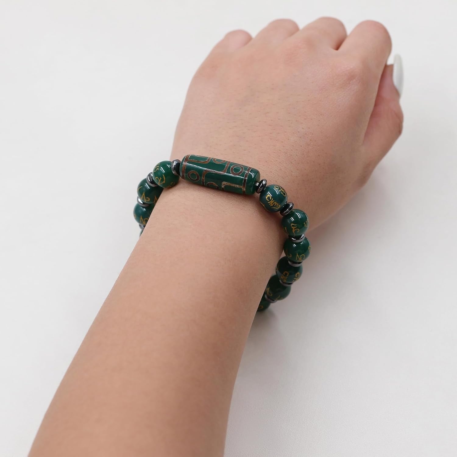 Nine Eyes Dzi Bead Bracelet with Tibetan Mantra Beads, Elastic Buddhist Beaded Bracelet for Men & Women, Green Red Brown Stone Stretch Bracelet for Meditation and Daily Wear