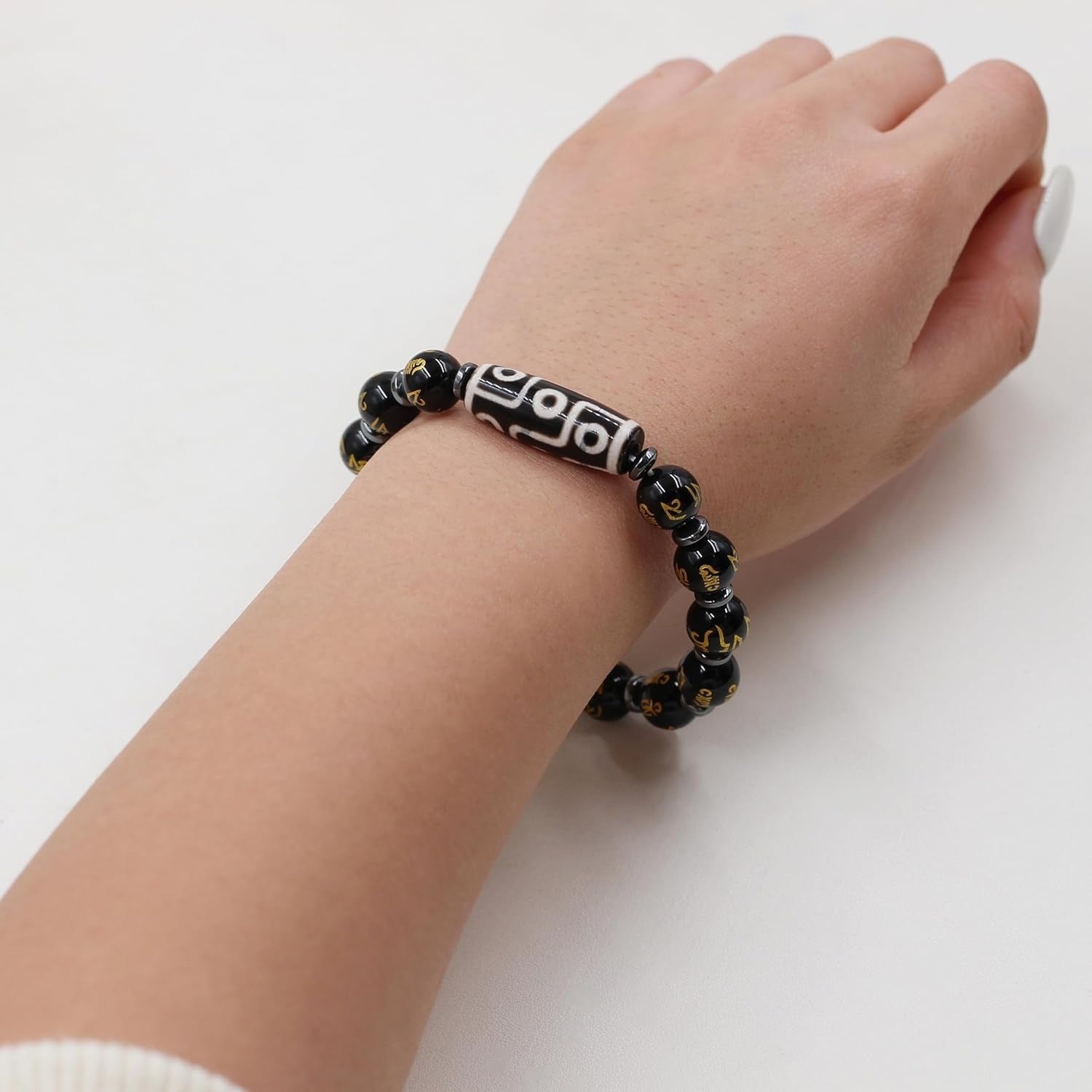 Nine Eyes Dzi Bead Bracelet with Tibetan Mantra Beads, Elastic Buddhist Beaded Bracelet for Men & Women, Green Red Brown Stone Stretch Bracelet for Meditation and Daily Wear