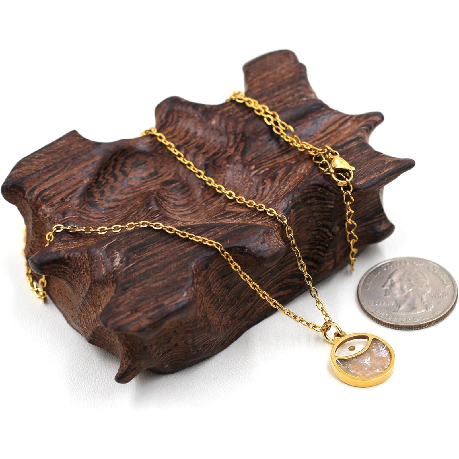 Faith Mustard Seed Stainless Steel Pendant Necklace for Women, Golden Tone Round Charm Necklace with Red, White, Green Stone Sand, Inspirational Jewelry Gift,