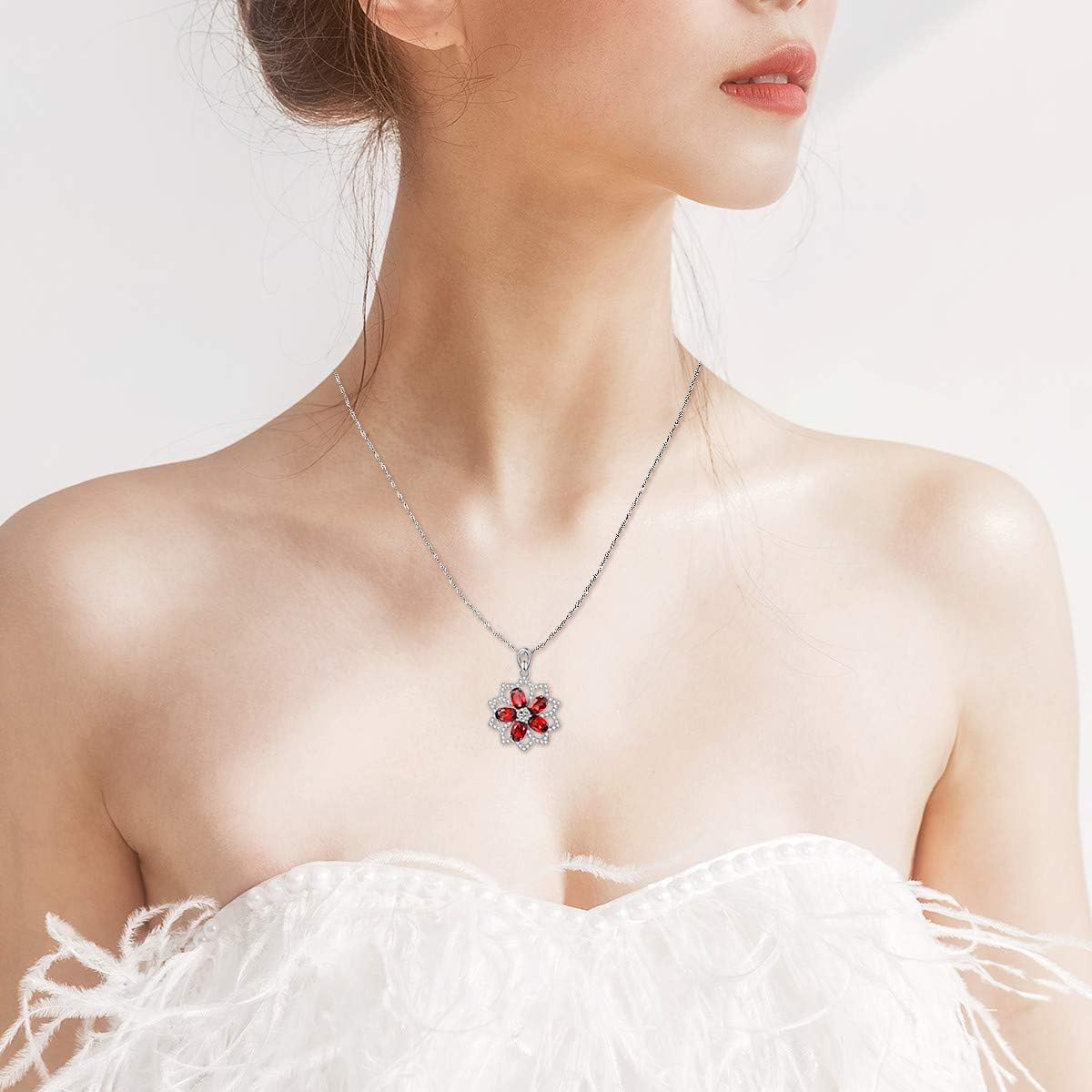 Uloveido 925 Sterling Silver Natural Garnet 2.5CT Red Flower Hollow Necklace Pendant for Women Wedding CN004