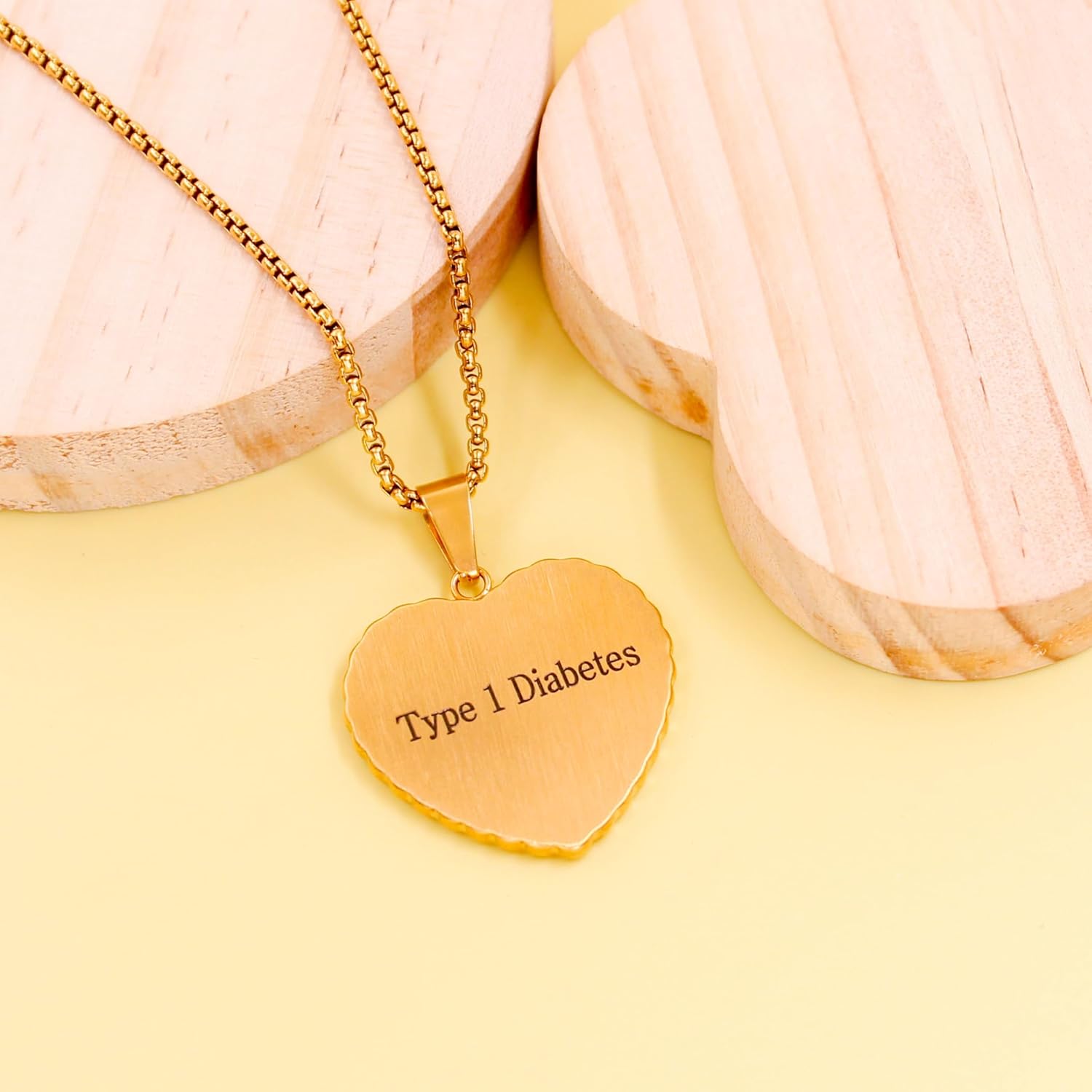 Uloveido Free Engraving Medical Alert Necklace – Heart-Shaped Gold-Plated Pendant with Zircon Accents, Custom Medical ID Jewelry, Allergy-Safe 50cm Chain, Unisex for Seniors, Sports, and Active Lifestyle