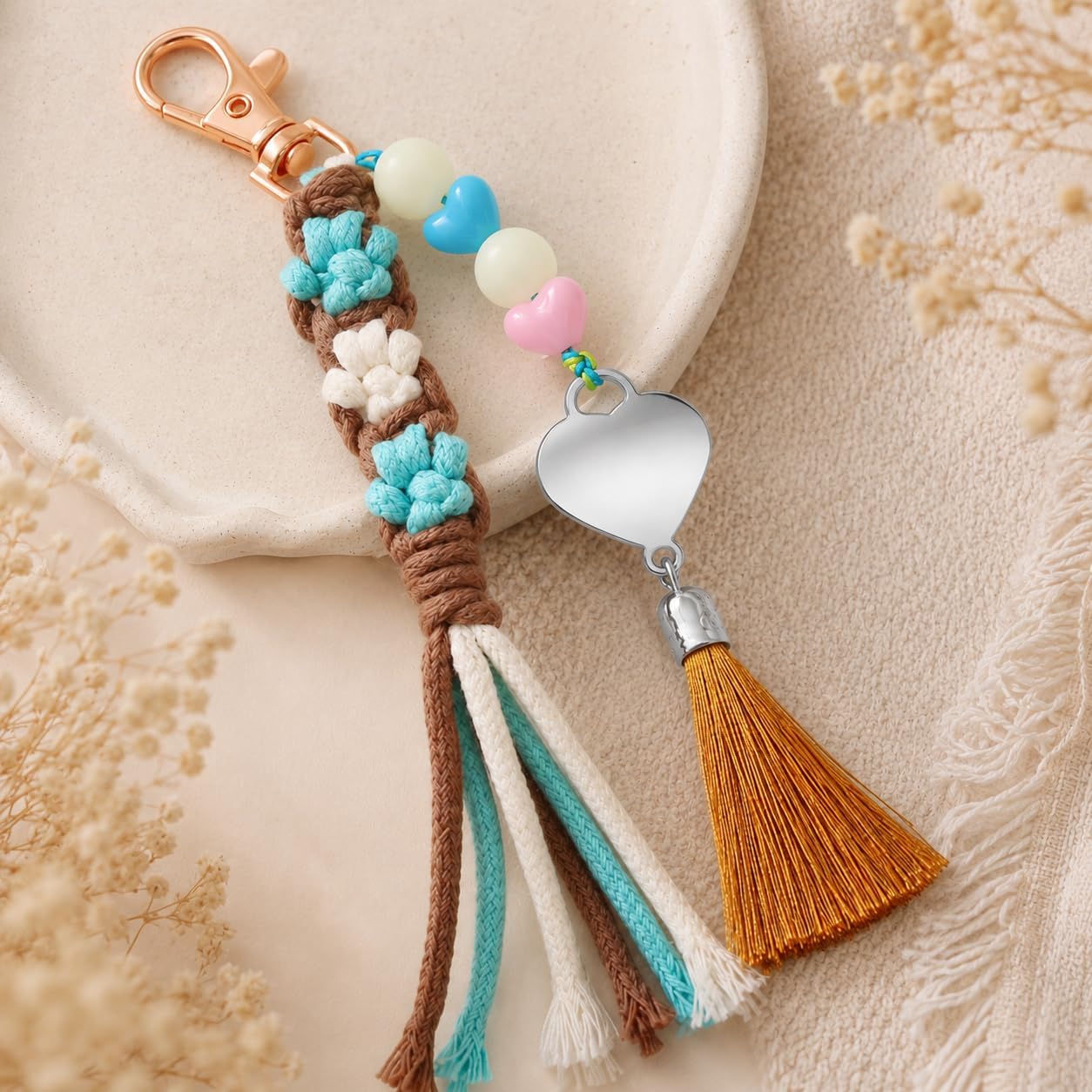 Handmade Flower Tassel Keychain Charm Boho Woven Floral Bag Pendant with Heart Beads for Women
