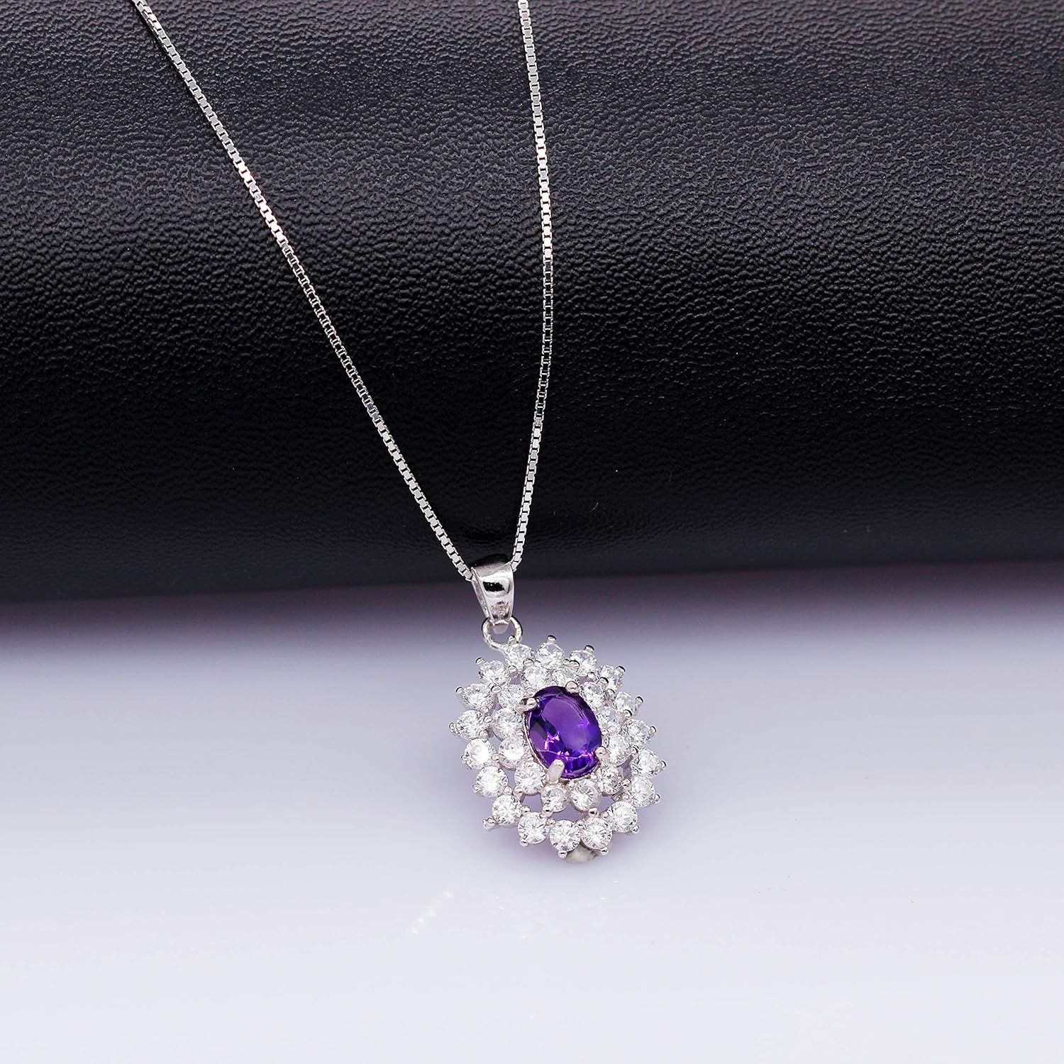 Uloveido Women's Natural Purple Amethyst Gemston Halo Kate Middleton's Princess Diana Engagement Pendant Necklace 925 Sterling Silver Chain (0.8ct, Gift Box Packing) CN002