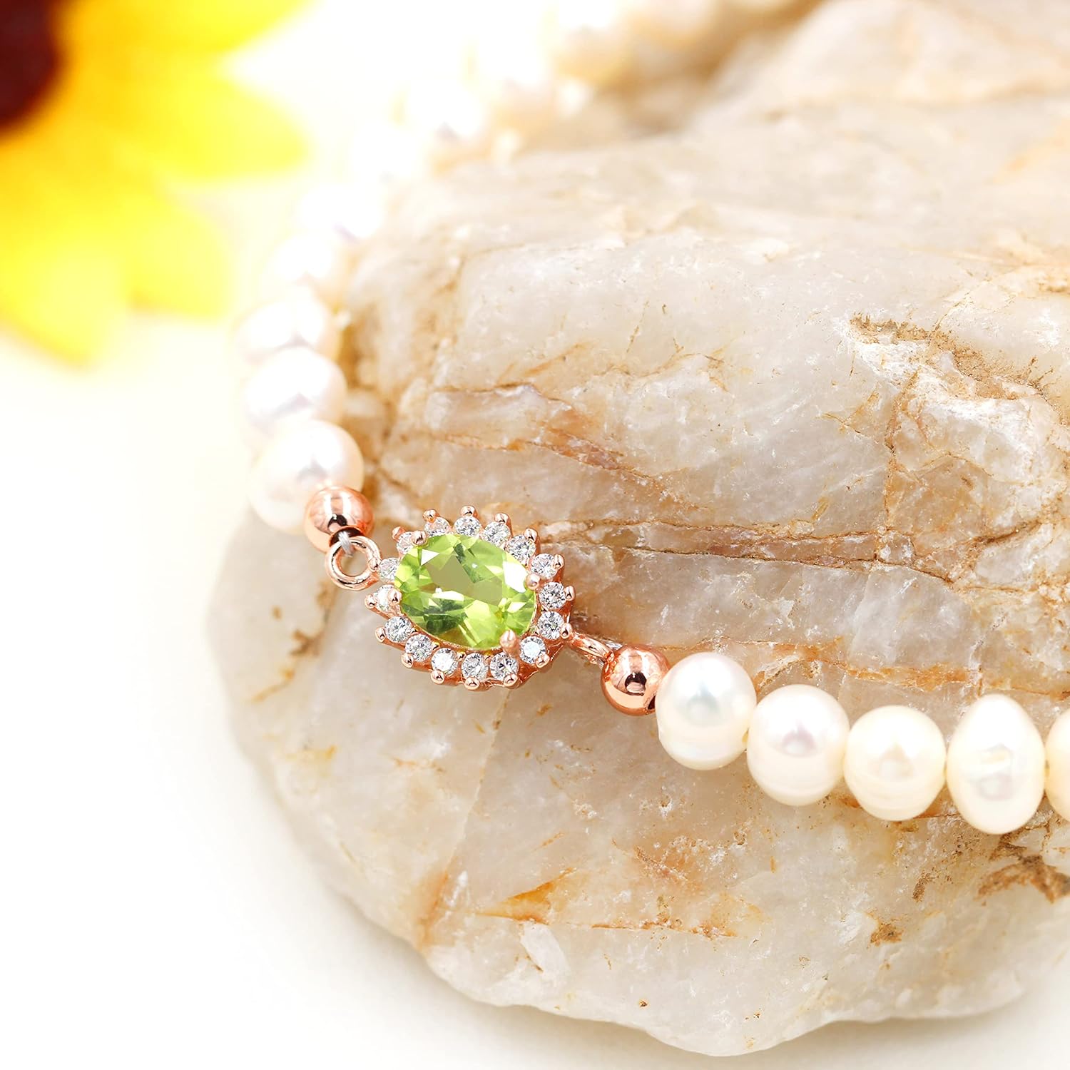 Uloveido Natural Freshwater Pearl Beaded Bracelet Center Setting with Green Peridot Birthstone - Precious Gemstone Bracelets for Women